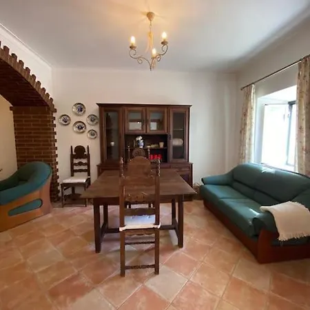 Casa Do Lagarto * Sao Mancos (Evora)